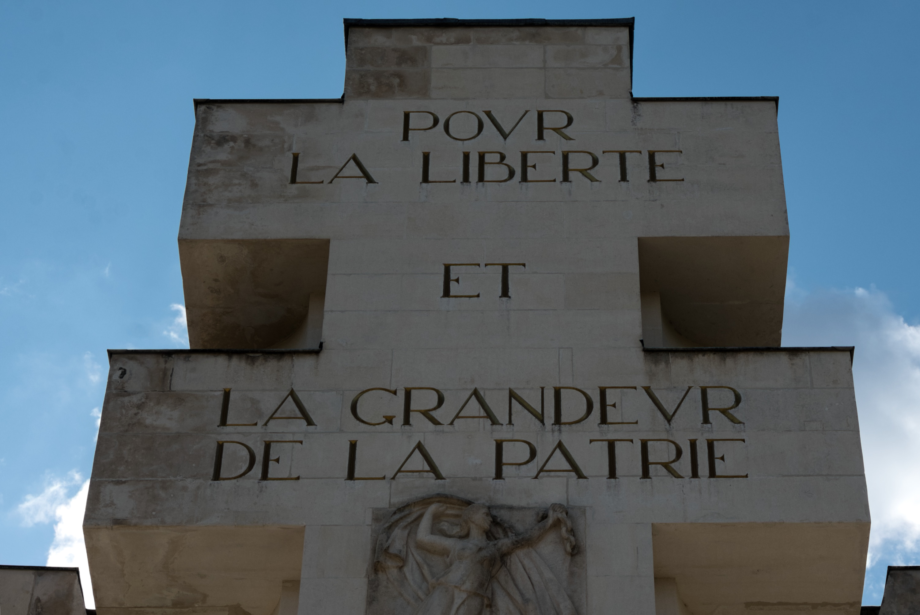 Inauguration Le 21 octobre 1951 par le président Vincent Auriol, Un espace de 2 hectares qui abrite les tombes de plus de 2 200 résistants et soldats (3)