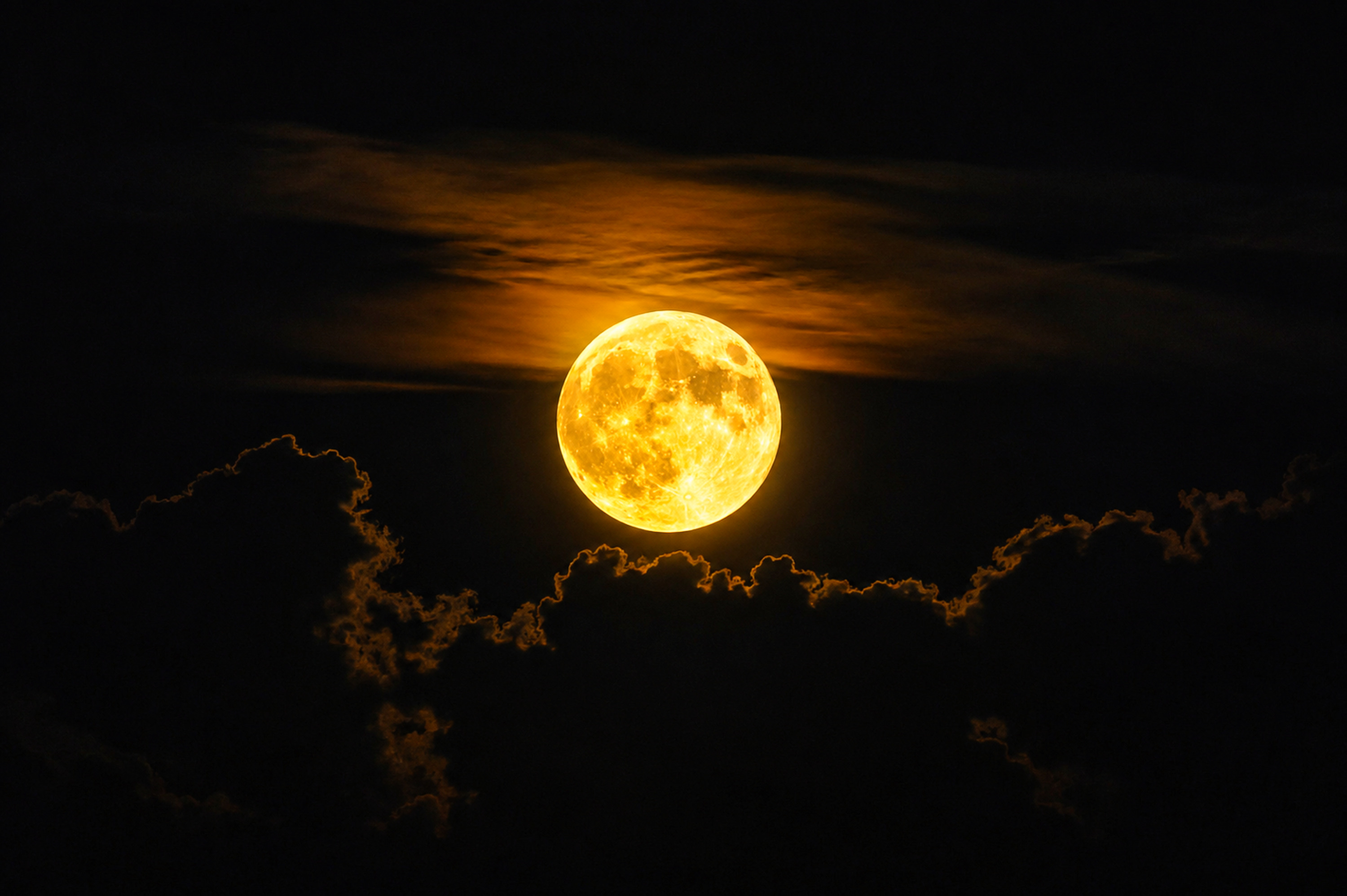 Le visage secret de la Lune (1)