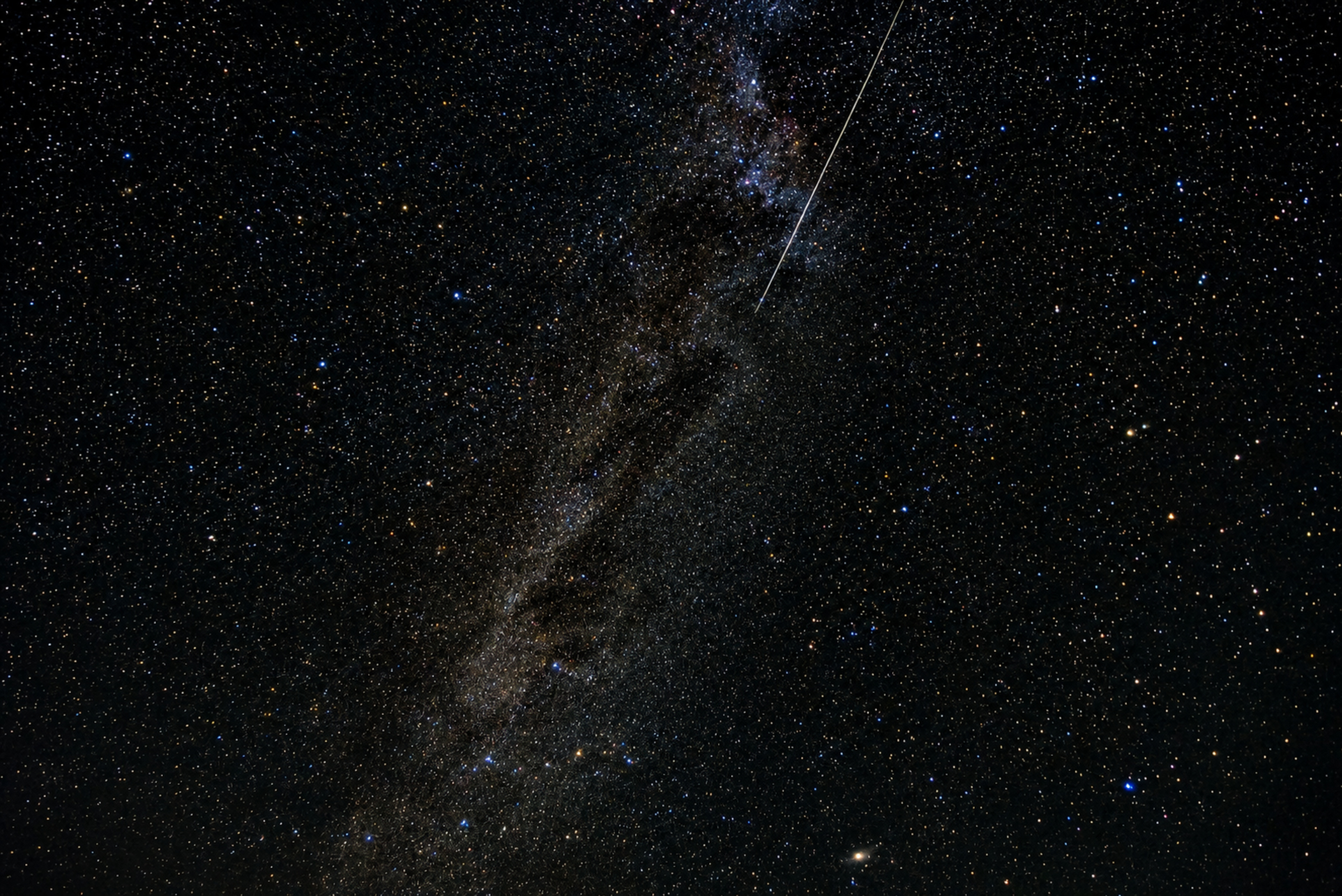 Une nuit où le ciel devient un voyage (3)