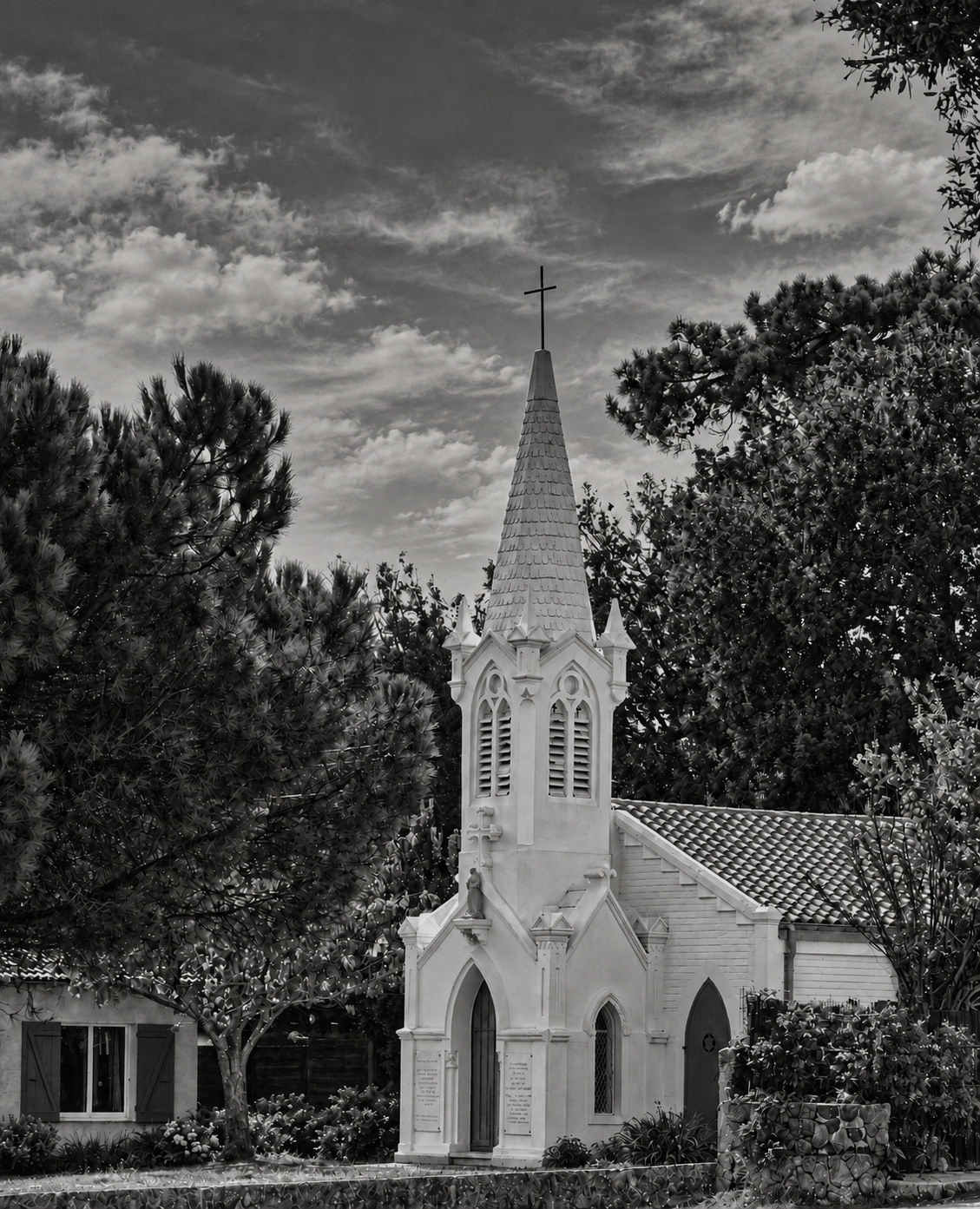 la Chapelle des Aviateurs (ou chapelle Notre Dame du Platin) Saint Palais sur Mer